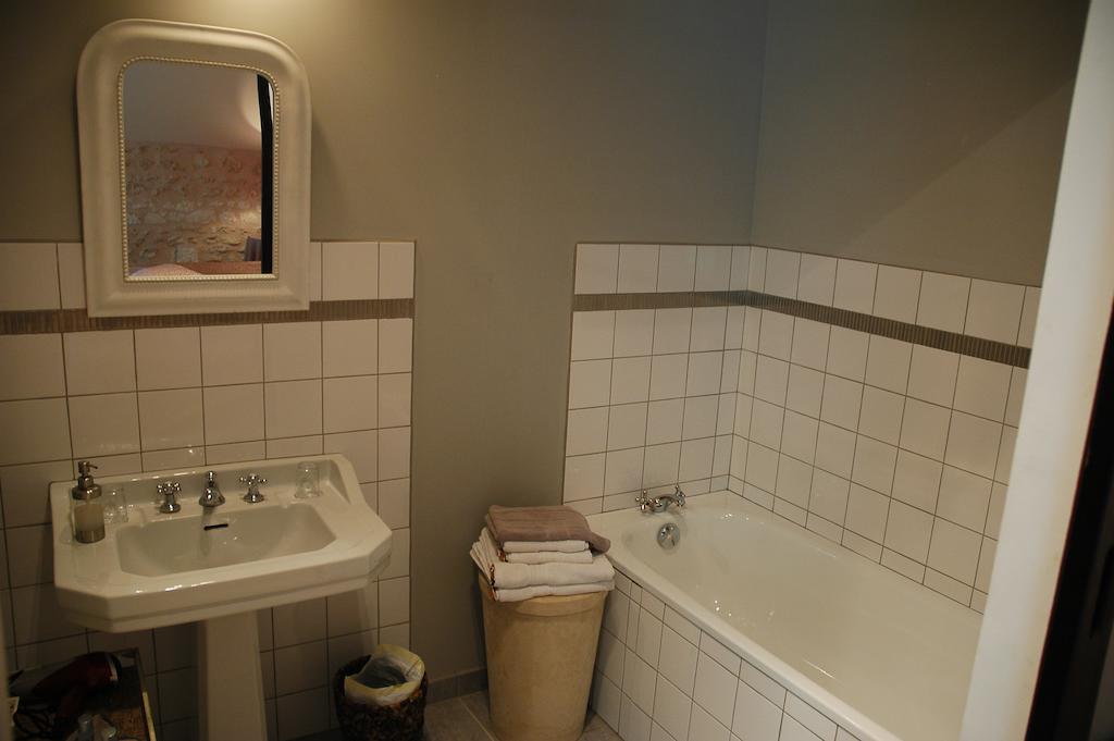 Les Pierres D'Aurele Chambres D'Hotes Сен-Жорж-сюр-Шер Номер фото